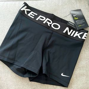 Nike Pro Tight Fit S